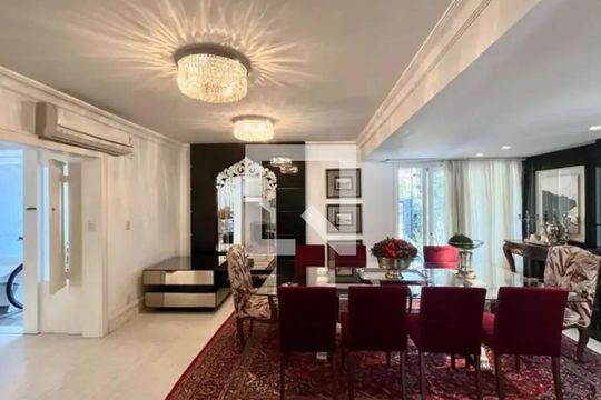 Sala de casa à venda com 3 quartos, 307m² em Menino Deus, Porto Alegre