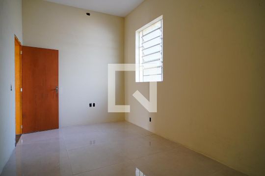 Quarto 1 de casa à venda com 2 quartos, 360m² em Cristal, Porto Alegre