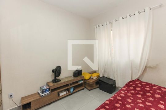 Casa à venda com 3 quartos, 180m² em Industrial, Contagem