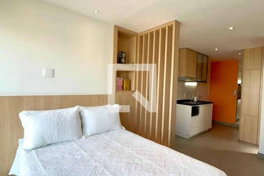Studio de kitnet/studio para alugar com 1 quarto, 29m² em Pompeia, São Paulo