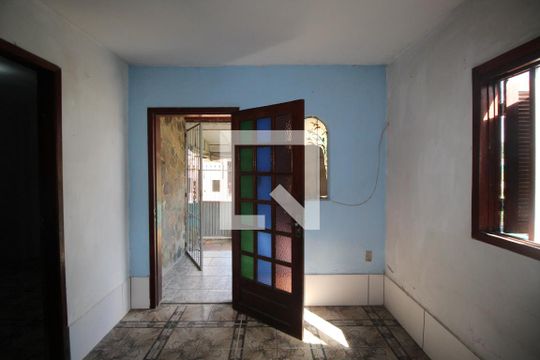 Sala de casa à venda com 4 quartos, 210m² em Mário Quintana, Porto Alegre
