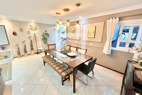 Sala de casa à venda com 5 quartos, 480m² em Água Fria, São Paulo