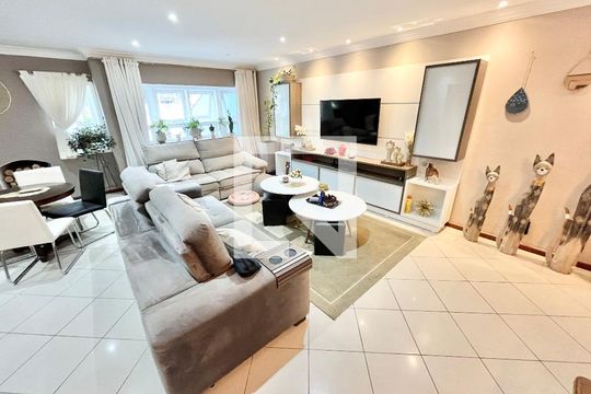 Sala de casa à venda com 5 quartos, 480m² em Água Fria, São Paulo