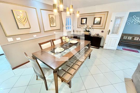 Sala de casa à venda com 5 quartos, 480m² em Água Fria, São Paulo