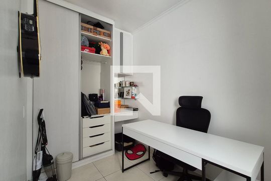 Quarto de apartamento à venda com 3 quartos, 140m² em Vila Guarani, Santo André