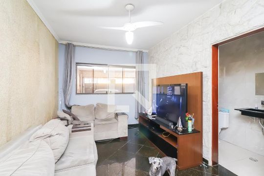 Sala de casa à venda com 3 quartos, 120m² em Cidade Líder, São Paulo