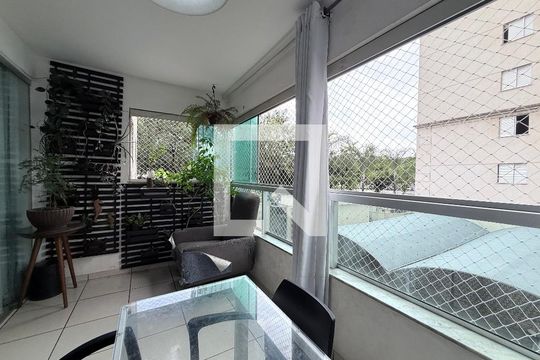 Apartamento à venda com 3 quartos, 83m² em Castelo, Belo Horizonte