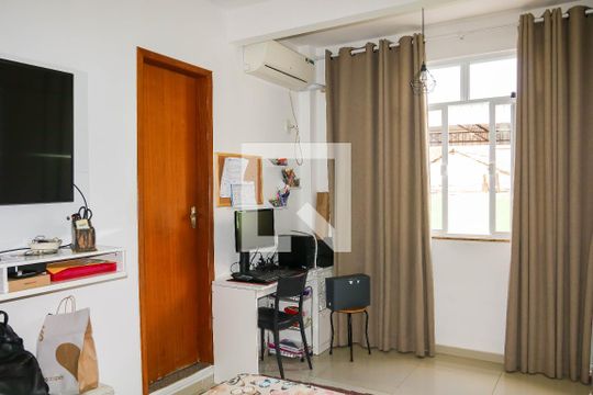 Quarto Suíte de casa de condomínio à venda com 3 quartos, 150m² em Quintino Bocaiúva, Rio de Janeiro