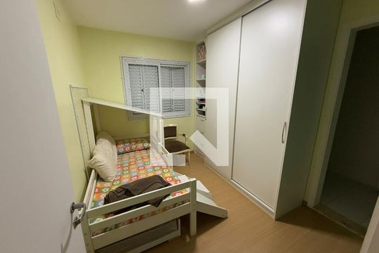 Quarto 2 de casa de condomínio para alugar com 3 quartos, 173m² em Jardim Passargada I, Cotia