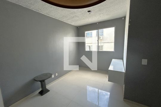 Sala de apartamento para alugar com 2 quartos, 45m² em Pavuna, Nilópolis