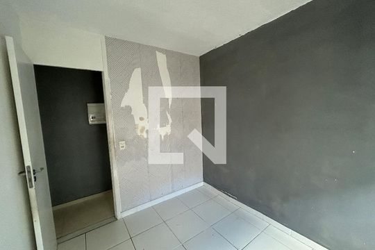 Quarto 1 de apartamento para alugar com 2 quartos, 45m² em Pavuna, Nilópolis