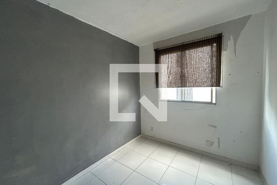 Quarto 1 de apartamento para alugar com 2 quartos, 45m² em Pavuna, Nilópolis
