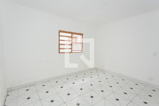Quarto de casa para alugar com 1 quarto, 60m² em Jardim Santa Margarida, São Paulo