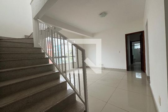 Apartamento para alugar com 4 quartos, 184m² em Dona Clara, Belo Horizonte