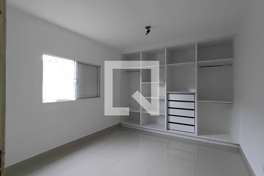 Quarto 1 de apartamento para alugar com 3 quartos, 90m² em Osvaldo Rezende, Uberlândia
