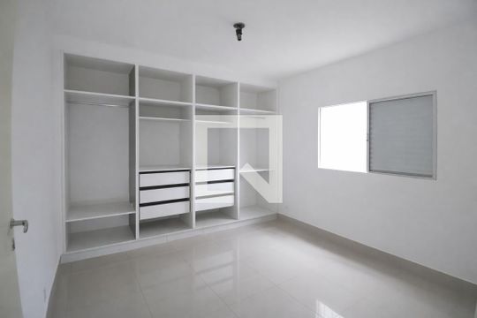 Quarto 1 de apartamento para alugar com 3 quartos, 90m² em Osvaldo Rezende, Uberlândia