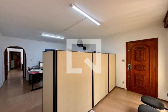 Sala  de casa à venda com 3 quartos, 137m² em Jardim Aeroporto, São Paulo