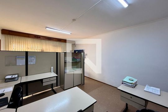 Sala  de casa à venda com 3 quartos, 137m² em Jardim Aeroporto, São Paulo