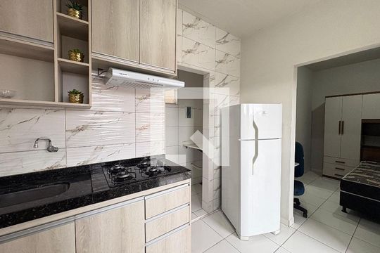 Cozinha de kitnet/studio para alugar com 1 quarto, 25m² em Santa Marta, Ribeirão das Neves