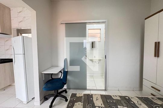 Quarto de kitnet/studio para alugar com 1 quarto, 25m² em Santa Marta, Ribeirão das Neves