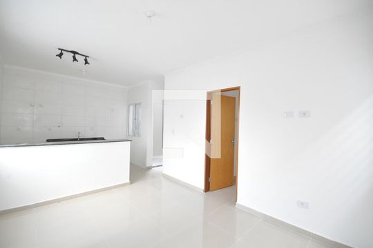 Apartamento para alugar com 2 quartos, 65m² em Vila Nivi, São Paulo