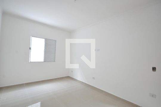 Quarto 1 de apartamento para alugar com 2 quartos, 65m² em Vila Nivi, São Paulo