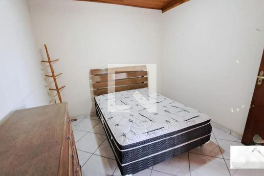 Casa à venda com 4 quartos, 263m² em São João Batista, Belo Horizonte
