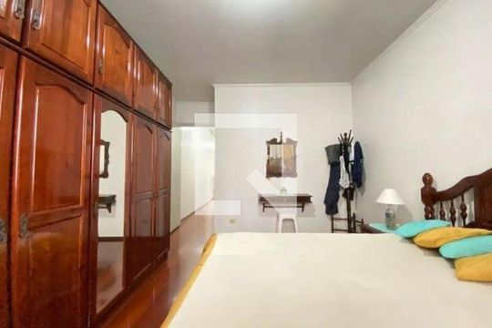 Casa à venda com 3 quartos, 150m² em Jardim Monte Libano, Santo André