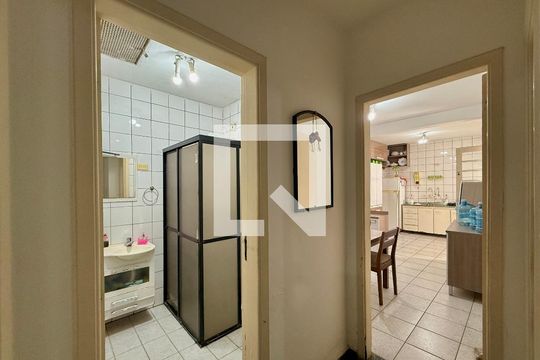 Corredor Quartos  de casa à venda com 2 quartos, 75m² em Chácara Santo Antônio (zona Sul), São Paulo