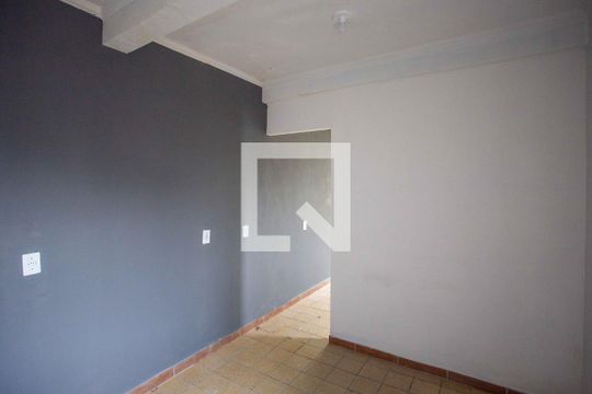 Sala de casa para alugar com 1 quarto, 70m² em Cidade Júlia, São Paulo