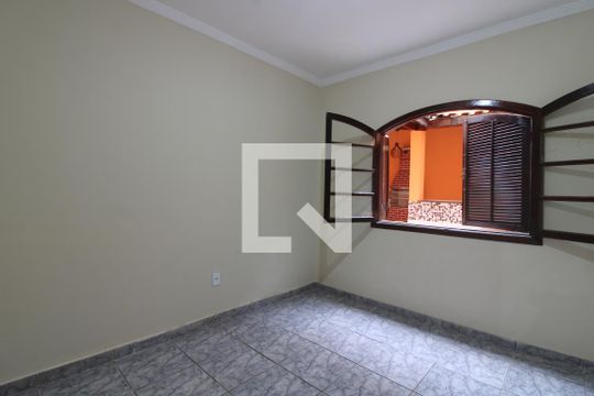 Quarto 2 casa 1 de casa para alugar com 4 quartos, 262m² em Jardim Danfer, São Paulo