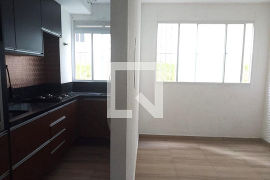 Sala/Cozinha de apartamento à venda com 1 quarto, 42m² em Jardim do Lago, Osasco