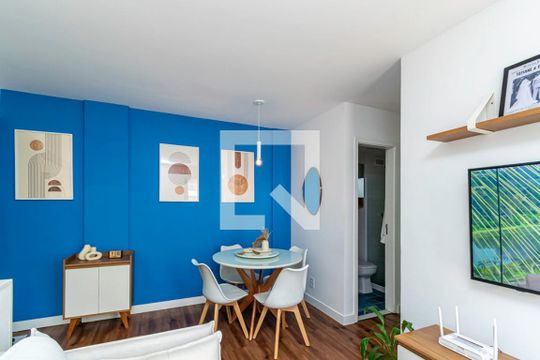 Sala de apartamento à venda com 2 quartos, 45m² em Vicente de Carvalho, Rio de Janeiro
