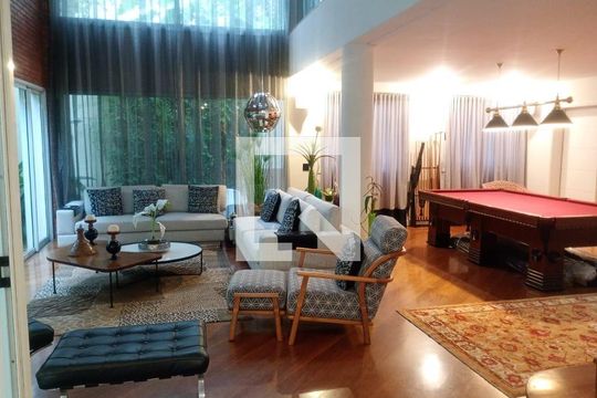Casa à venda com 5 quartos, 900m² em Jardim Panorama, São Paulo