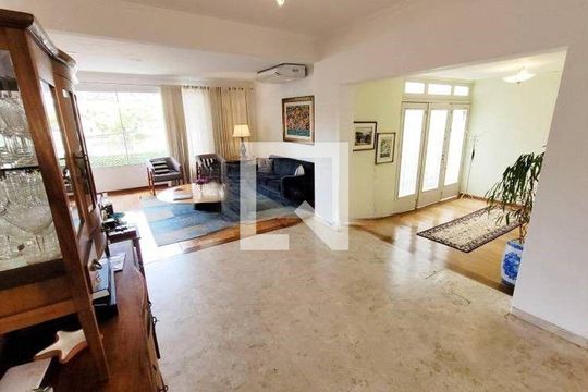 Casa à venda com 4 quartos, 496m² em Jardim Sao Bento, São Paulo
