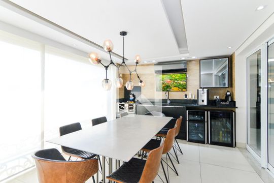 Apartamento à venda com 3 quartos, 145m² em Vila Lanzara, Guarulhos