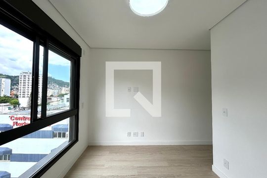 Suíte 1 de apartamento para alugar com 2 quartos, 85m² em Centro, Florianópolis