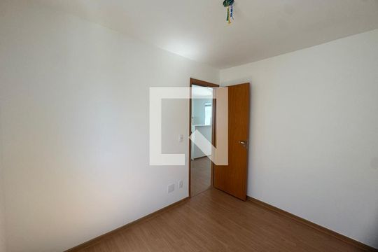 Quarto 2 de apartamento para alugar com 2 quartos, 38m² em Jardim Hanna, Guarulhos
