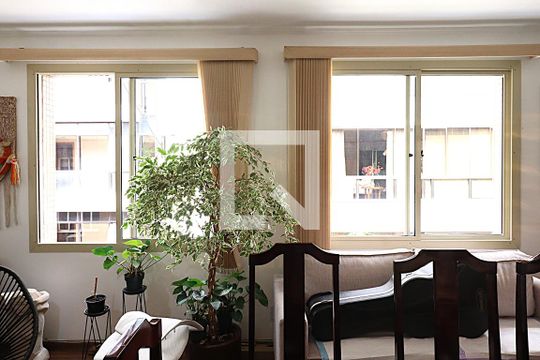 Apartamento à venda com 4 quartos, 162m² em Rio Branco, Porto Alegre