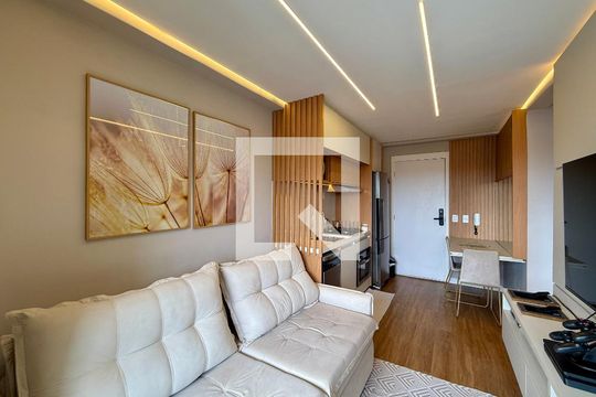 Apartamento à venda com 2 quartos, 37m² em Jardim São Luís, São Paulo