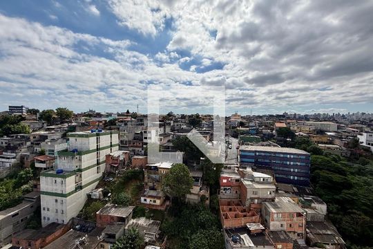 Vista  de apartamento à venda com 2 quartos, 37m² em Jardim São Luís, São Paulo