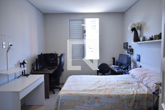 Quarto de apartamento à venda com 2 quartos, 104m² em Mirandópolis, São Paulo