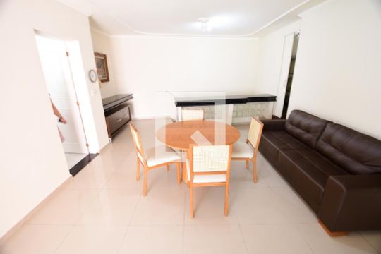 Sala de Jantar de casa para alugar com 3 quartos, 326m² em Conjunto Habitacional Vila Santana (sousas), Campinas