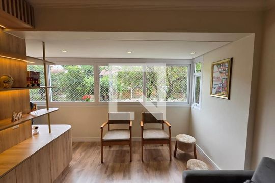 Sala de apartamento à venda com 3 quartos, 96m² em Teresópolis, Porto Alegre