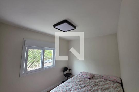 Quarto de apartamento à venda com 3 quartos, 96m² em Teresópolis, Porto Alegre