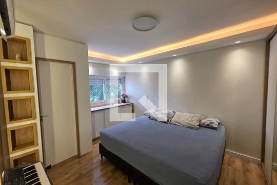 Quarto de apartamento à venda com 3 quartos, 96m² em Teresópolis, Porto Alegre