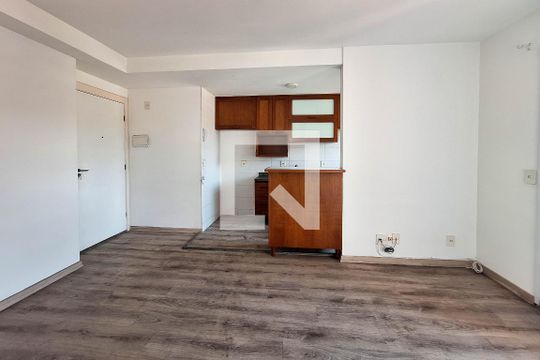 Sala de apartamento à venda com 3 quartos, 60m² em Barreto, Niterói