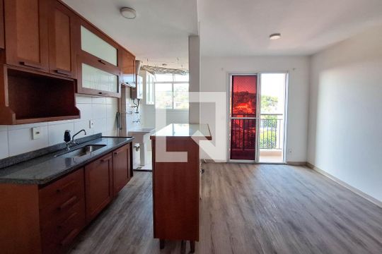 Sala de apartamento à venda com 3 quartos, 60m² em Barreto, Niterói