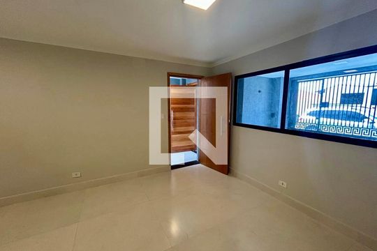 Sala de casa à venda com 3 quartos, 134m² em Jardim São Jorge, Guarulhos