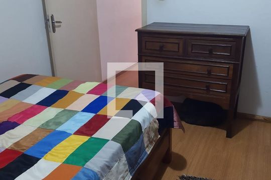 Quarto de casa de condomínio à venda com 2 quartos, 70m² em Jardim Riacho das Pedras, Contagem